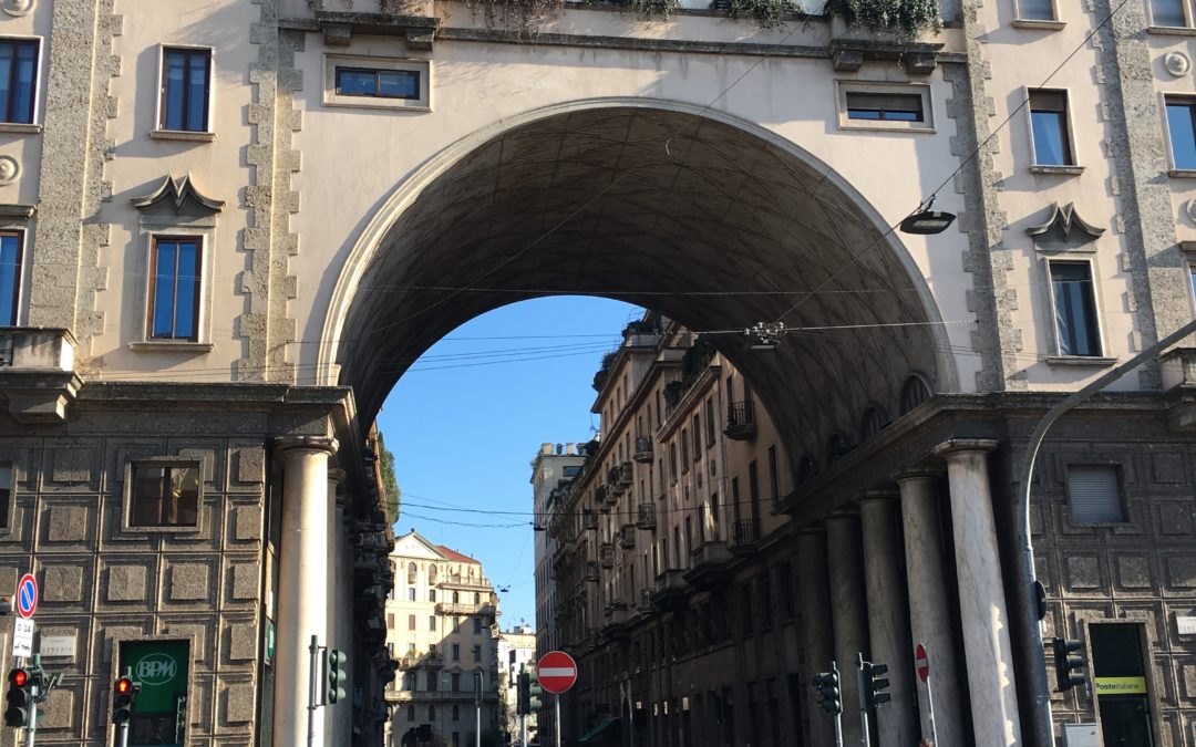 Domenica mattina Quadrilatero del silenzio e Casa Necchi